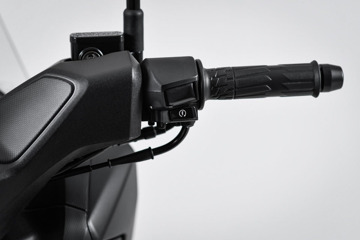  Kymco lancia il nuovo scooter Skytown 125